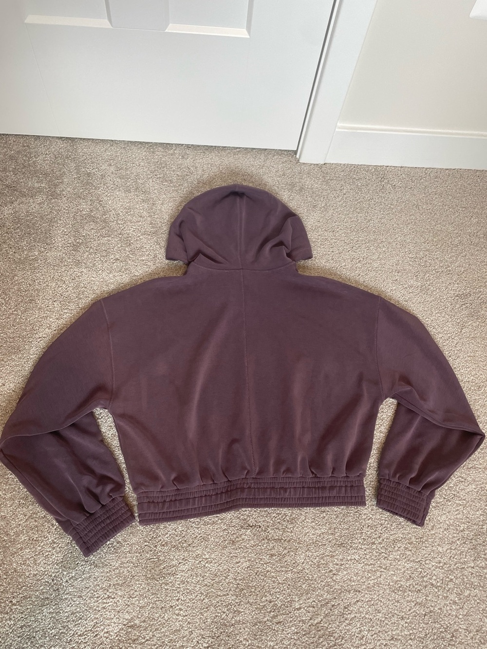 Cropped Sweaty Betty Hoodie - Picture 5 of 5
